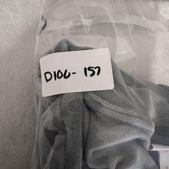 Isabel Maternity Shirt Womens Large Grey Velour Long Sleeve V-Neck Side Ruch - Picture 9 of 9